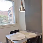 Viihtyisae Saunallinen Kaksio Lentokentaen Laehellae