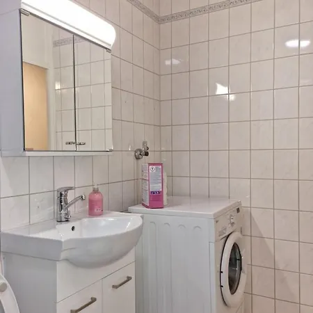 Viihtyisae Saunallinen Kaksio Lentokentaen Laehellae Vantaa